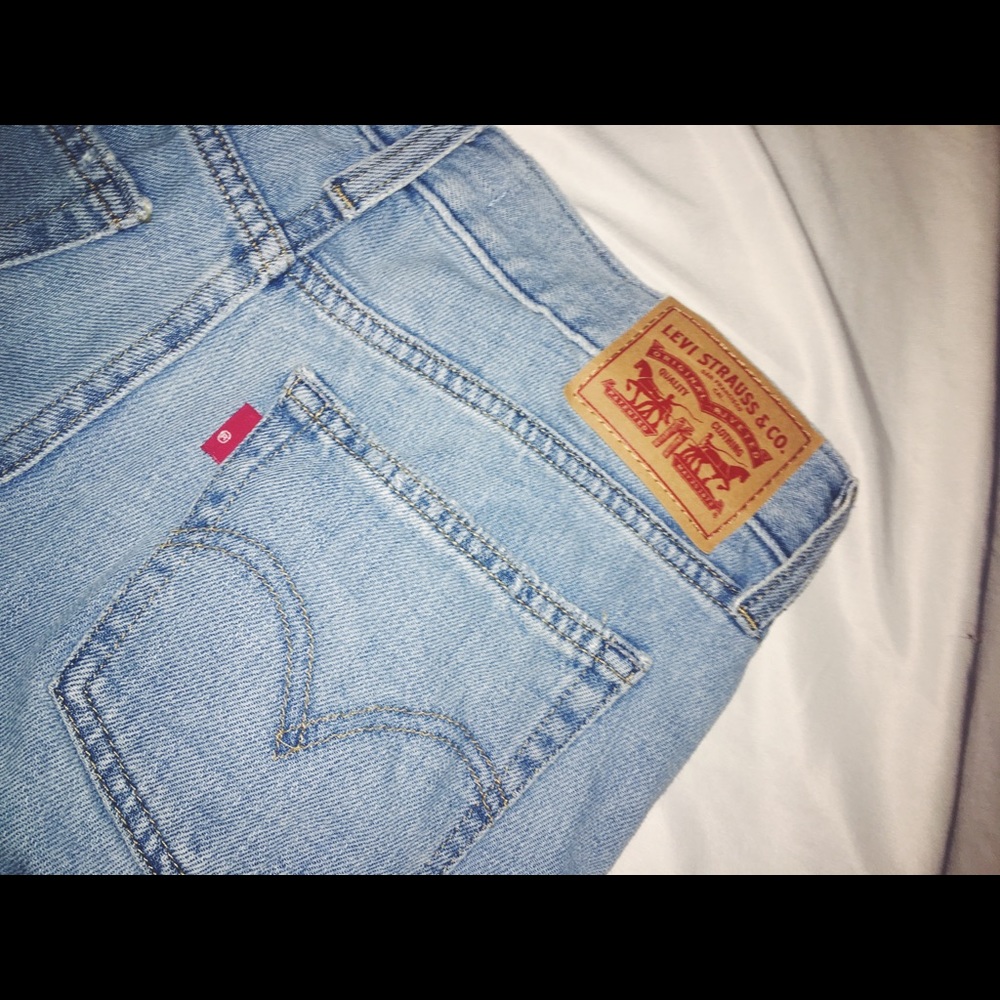 Levi boyfriend jeans NWOT